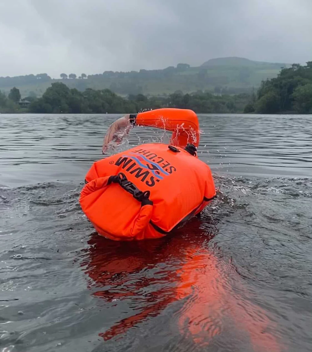 Swim Secure 30L Wild Swim Buoy & Bag - Image 9