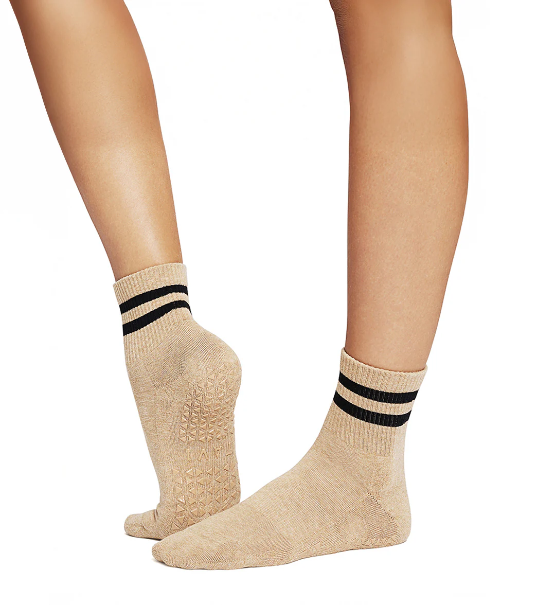 Tavi Aria Yoga Grip Socks - Image 16