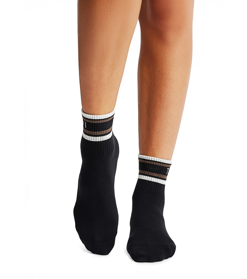 Tavi Aria Yoga Grip Socks - Image 29