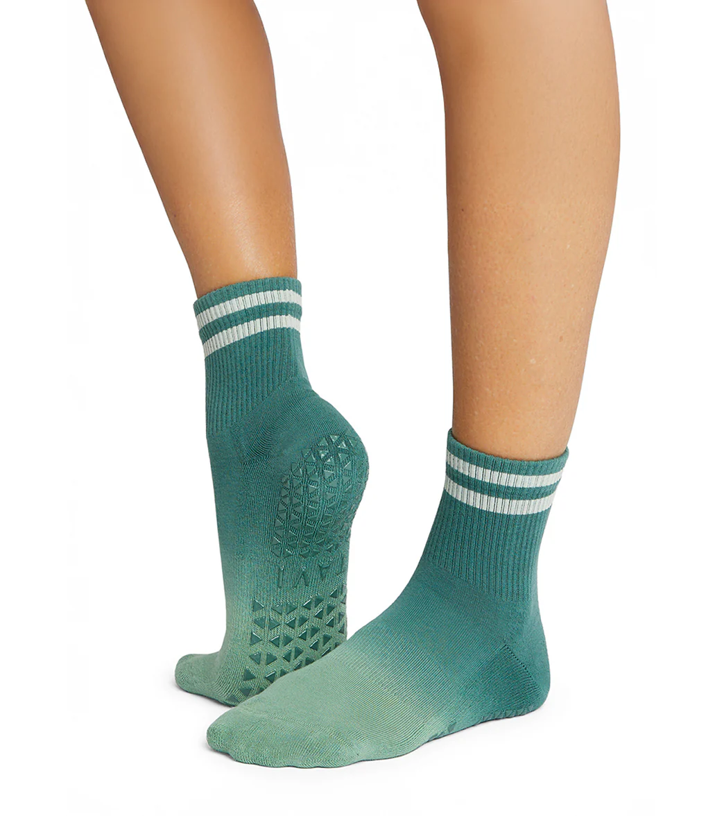 Tavi Aria Yoga Grip Socks - Image 32