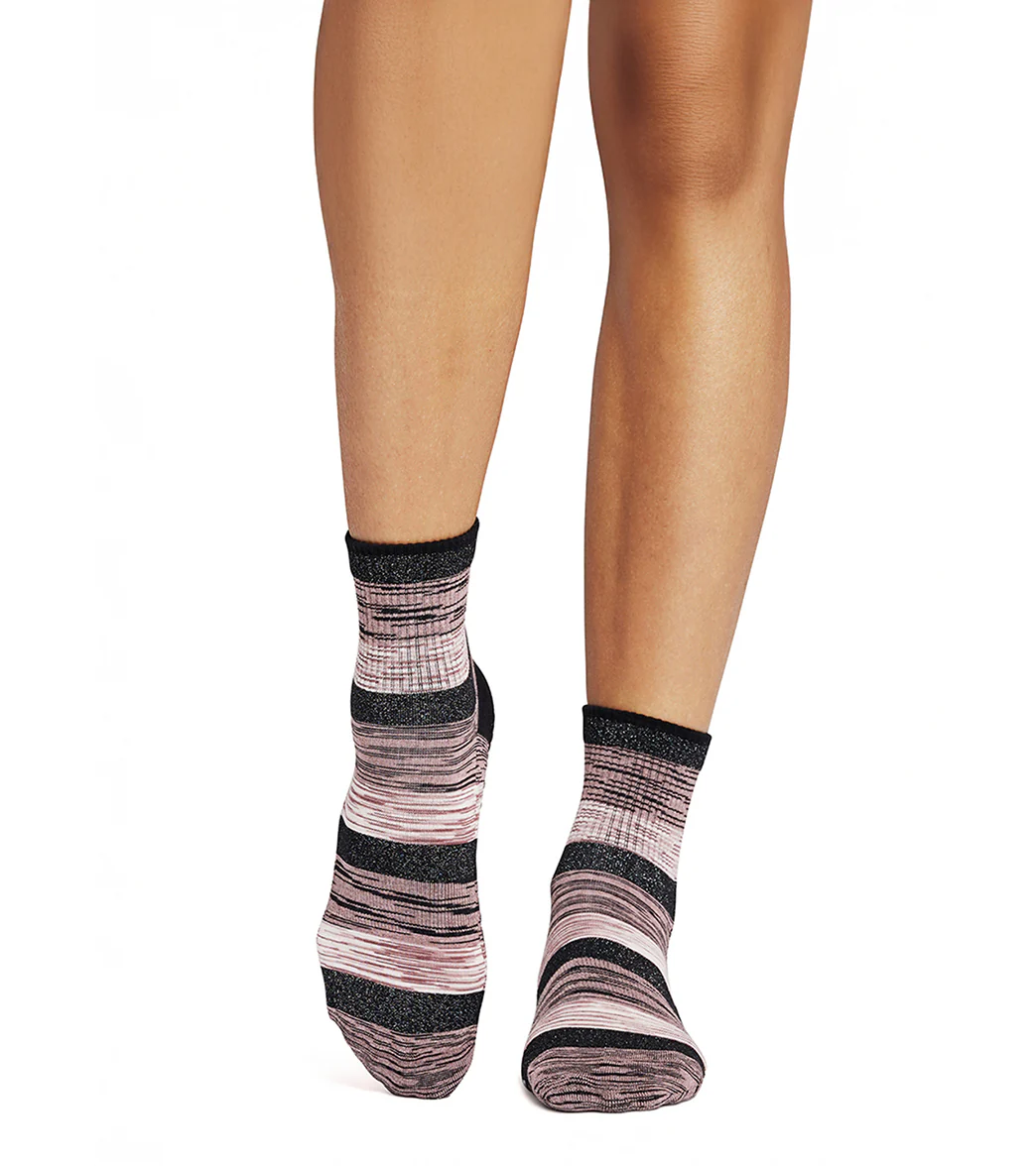 Tavi Aria Yoga Grip Socks - Image 49