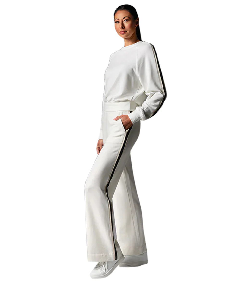 Tavi Ease Crew Stripe Sweatshirt - Image 12