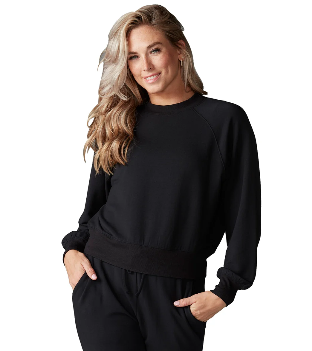 Tavi Ease Crew Sweatshirt - Image 11
