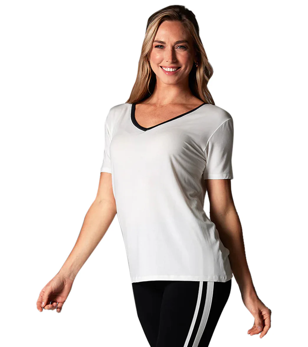 Tavi Everyday V-Neck Tee - Image 4