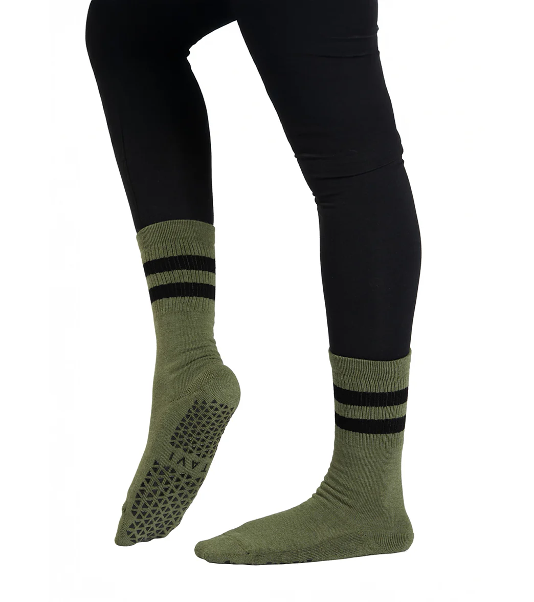 Tavi Kai Grip Crew Socks - Image 85
