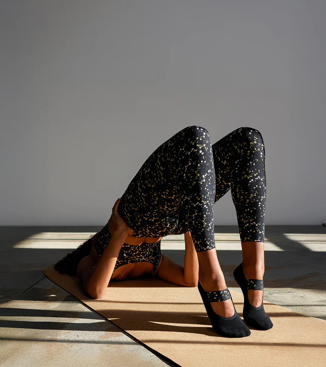 Tavi Lola Yoga Grip Socks - Image 3
