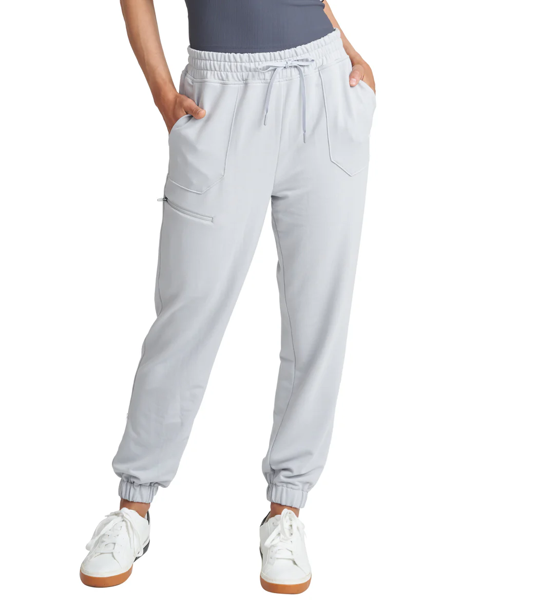 Thrive Societe Flare Pant - Image 12