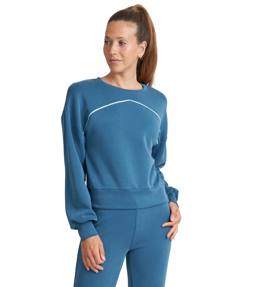 Thrive Societe Piped Blouson Pullover - Image 11