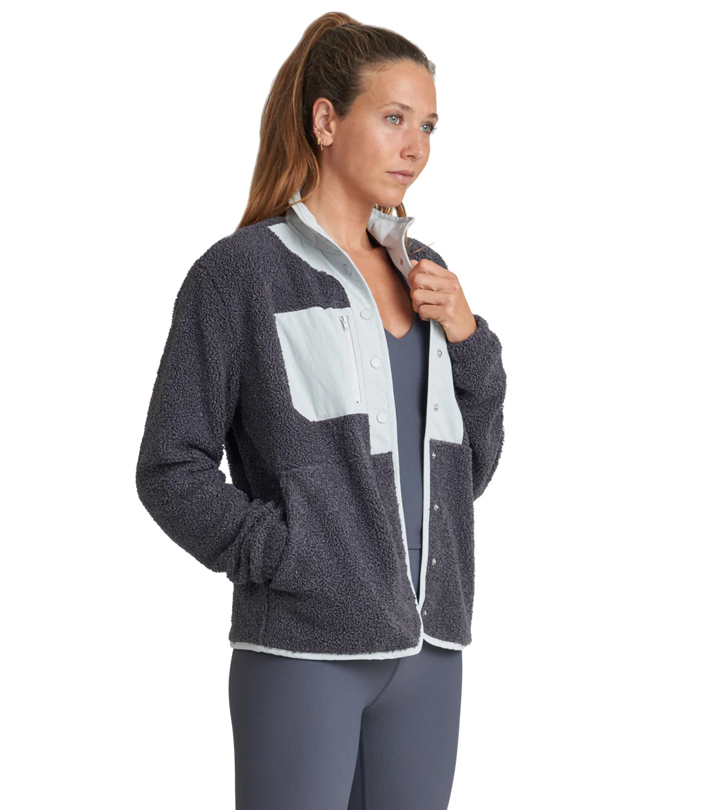 Thrive Societe Sherpa Snap Jacket - Image 5