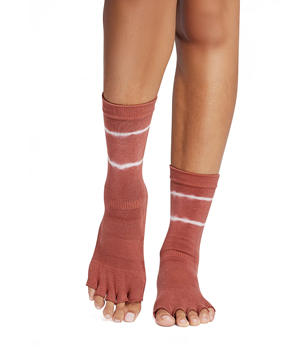 Toesox Crew Half Toe Grip Socks - Image 23