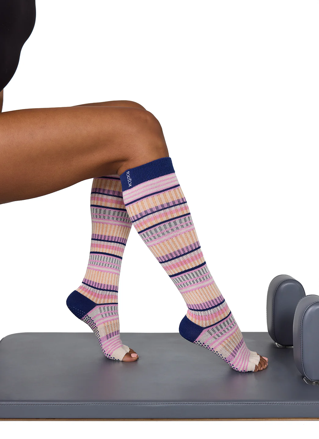 Toesox Scrunch Half Toe Grip Socks - Image 4