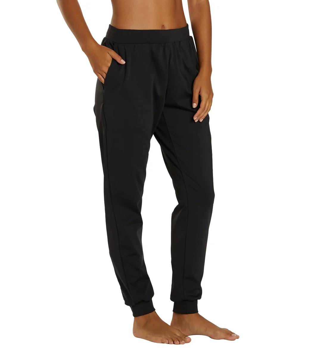 TYR Women's Elevation Tech Jogger Pant - Image 2
