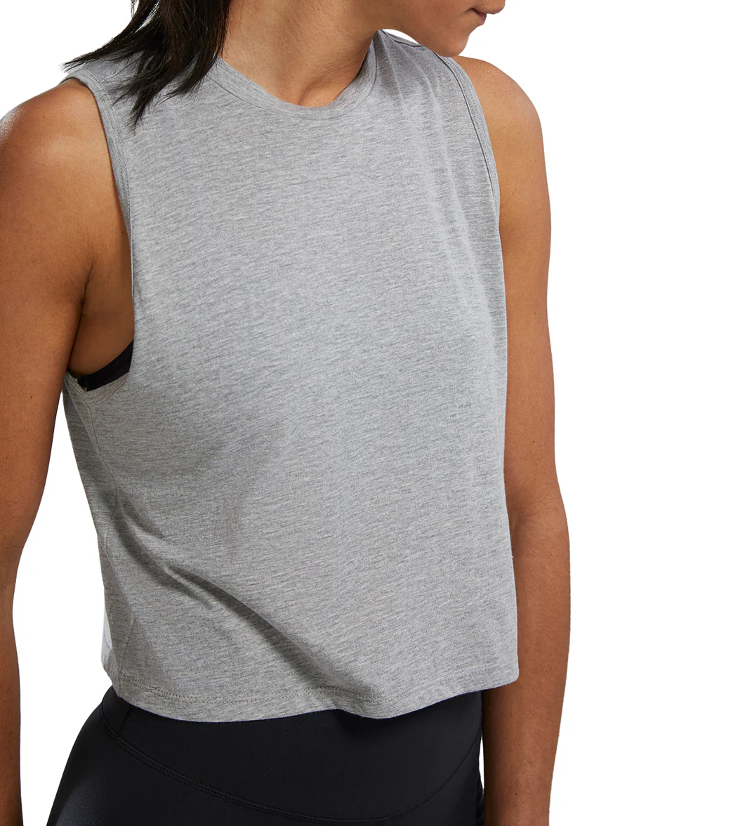TYR Women's Lightweight Ultrasoft Crop Tank Top - Image 15
