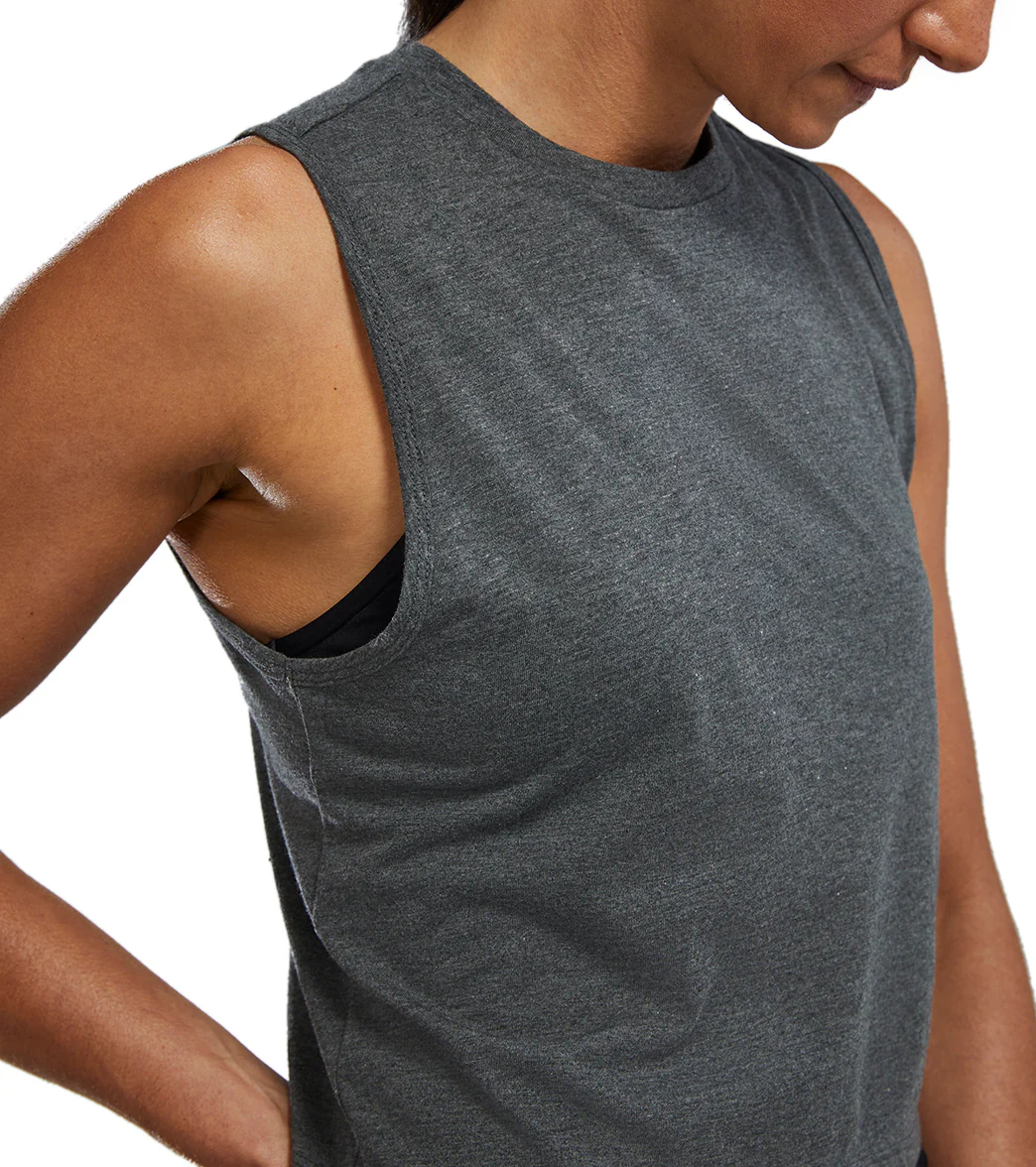 TYR Women's Lightweight Ultrasoft Crop Tank Top - Image 26