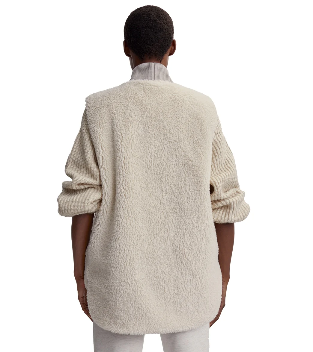 Varley Covey Reversible Quilt Gilet - Image 11