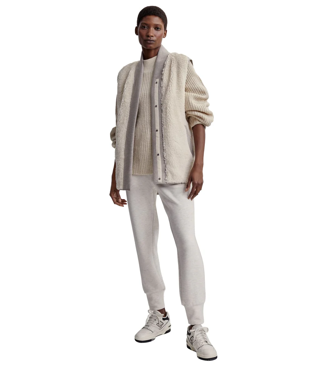 Varley Covey Reversible Quilt Gilet - Image 9
