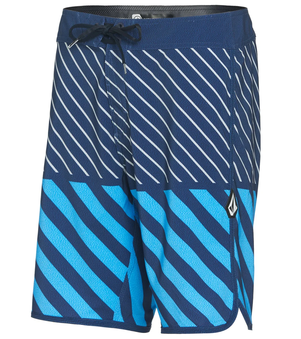 Volcom Men's Mod Quarta Scallop 19" Board Shorts - Image 2
