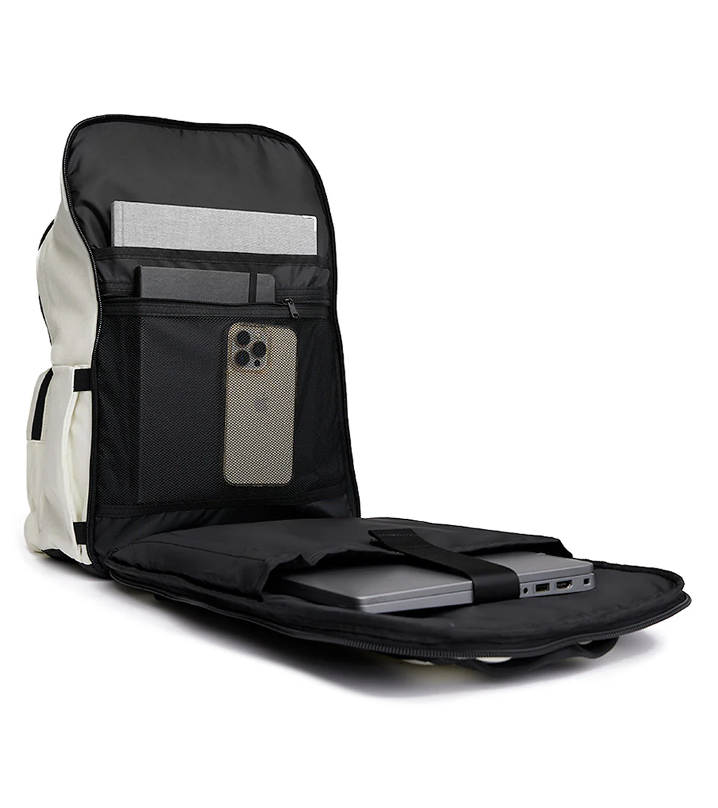 Vooray 2nd Avenue Backpack - Image 5