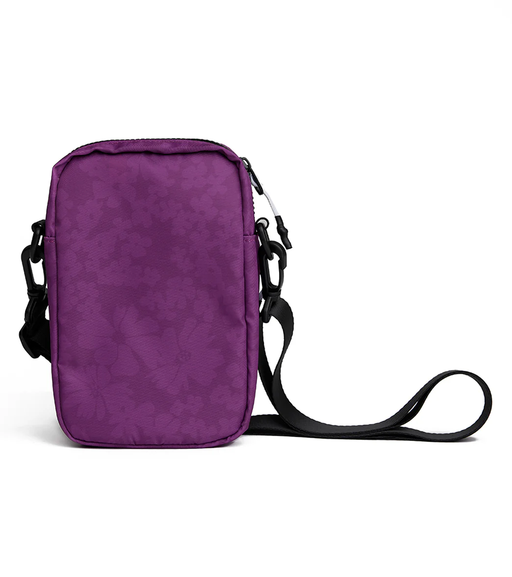 Vooray Core Crossbody Bag - Image 16