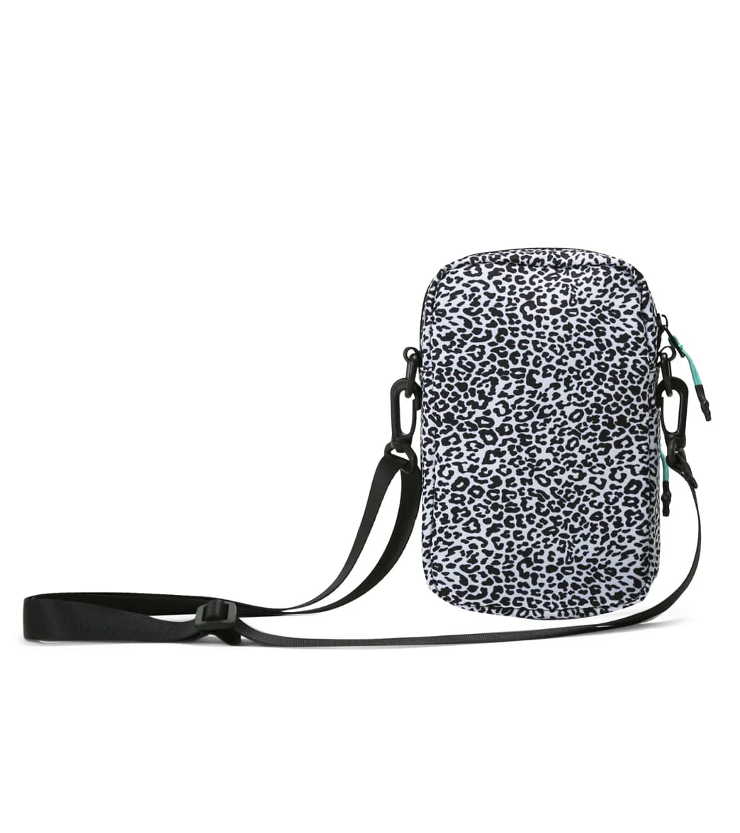 Vooray Core Crossbody Bag - Image 41