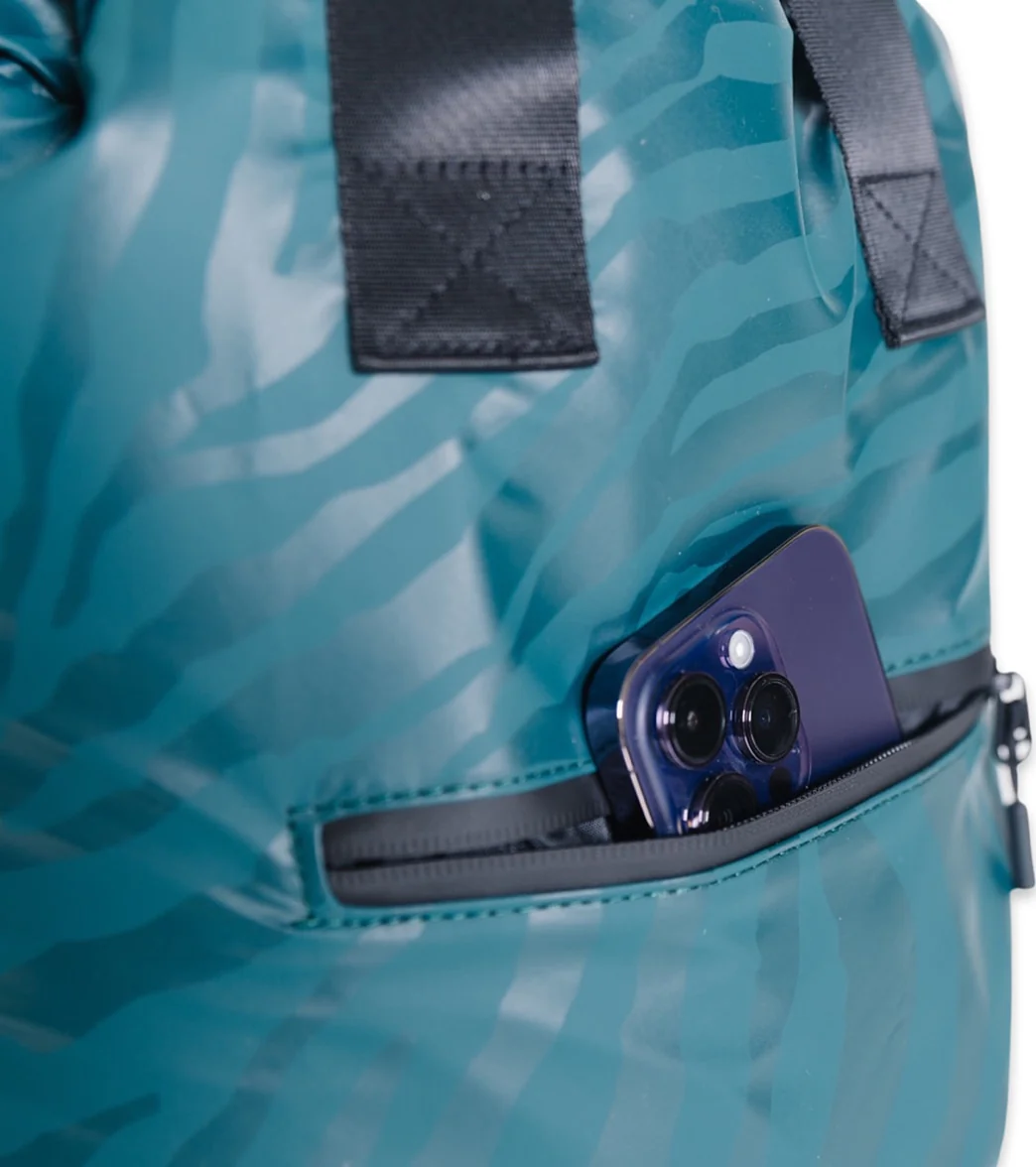 Vooray Flex Cinch Backpack - Image 14