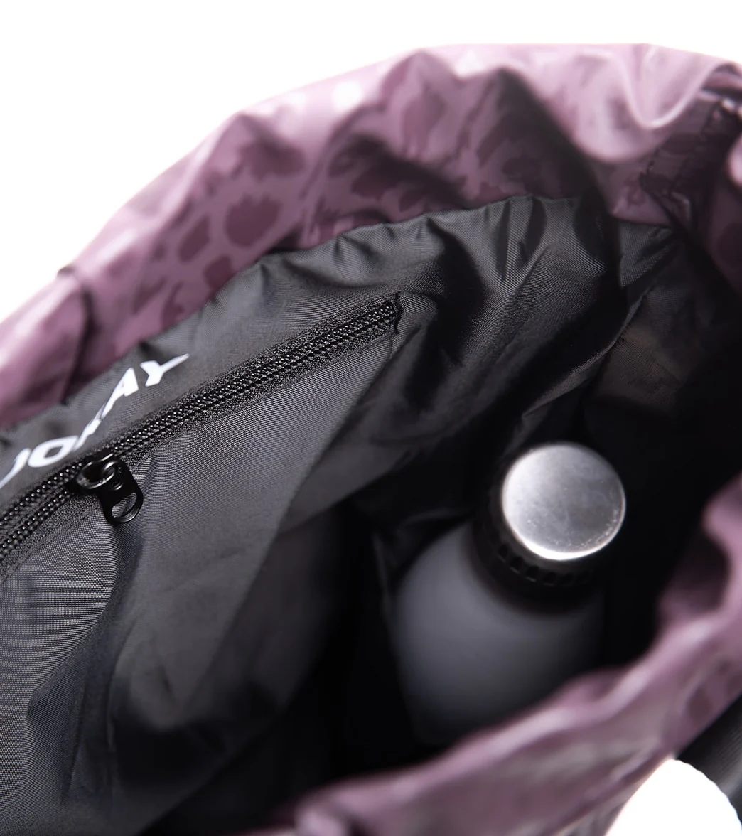 Vooray Flex Cinch Backpack - Image 50