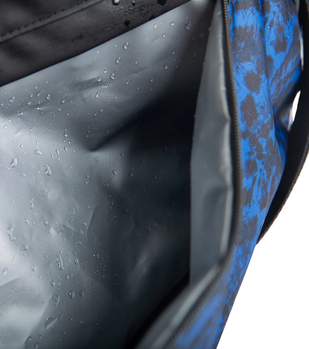 Vooray Trainer Duffel - Image 6