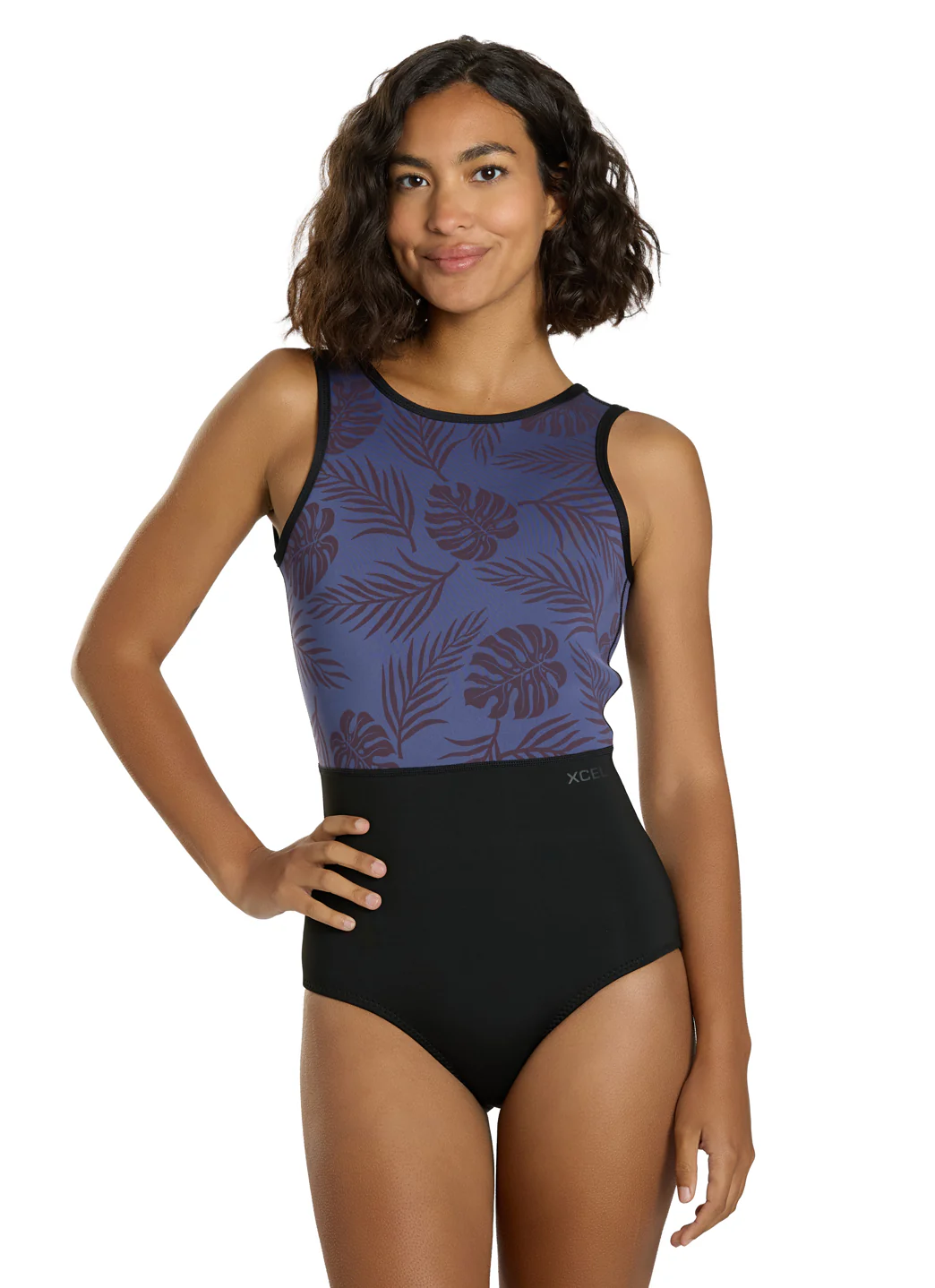 Xcel Women's 1.5mm Axis V-Back Cheeky Cut Short Jane Spring Wetsuit - Image 9