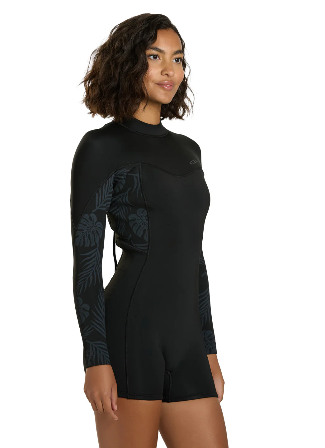 Xcel Women's 2mm Axis Long Sleeve Back Zip Spring Wetsuit - Image 3