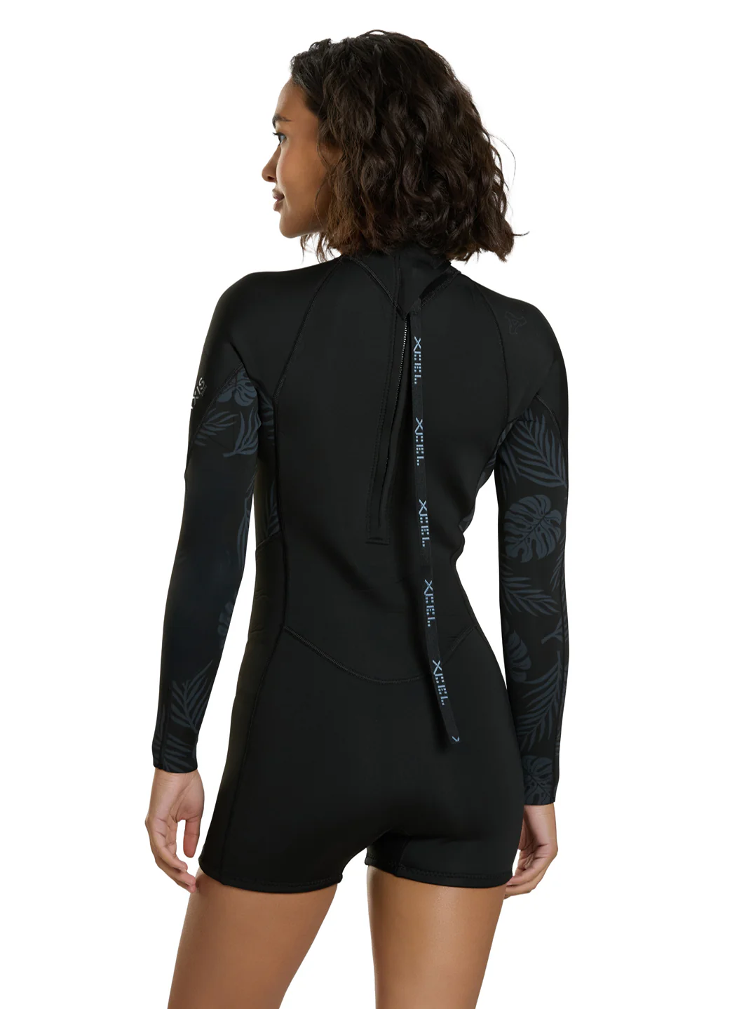 Xcel Women's 2mm Axis Long Sleeve Back Zip Spring Wetsuit - Image 4
