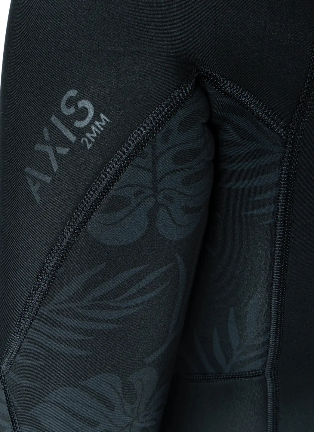 Xcel Women's 2mm Axis Short Sleeve Back Zip Spring Wetsuit - Image 6
