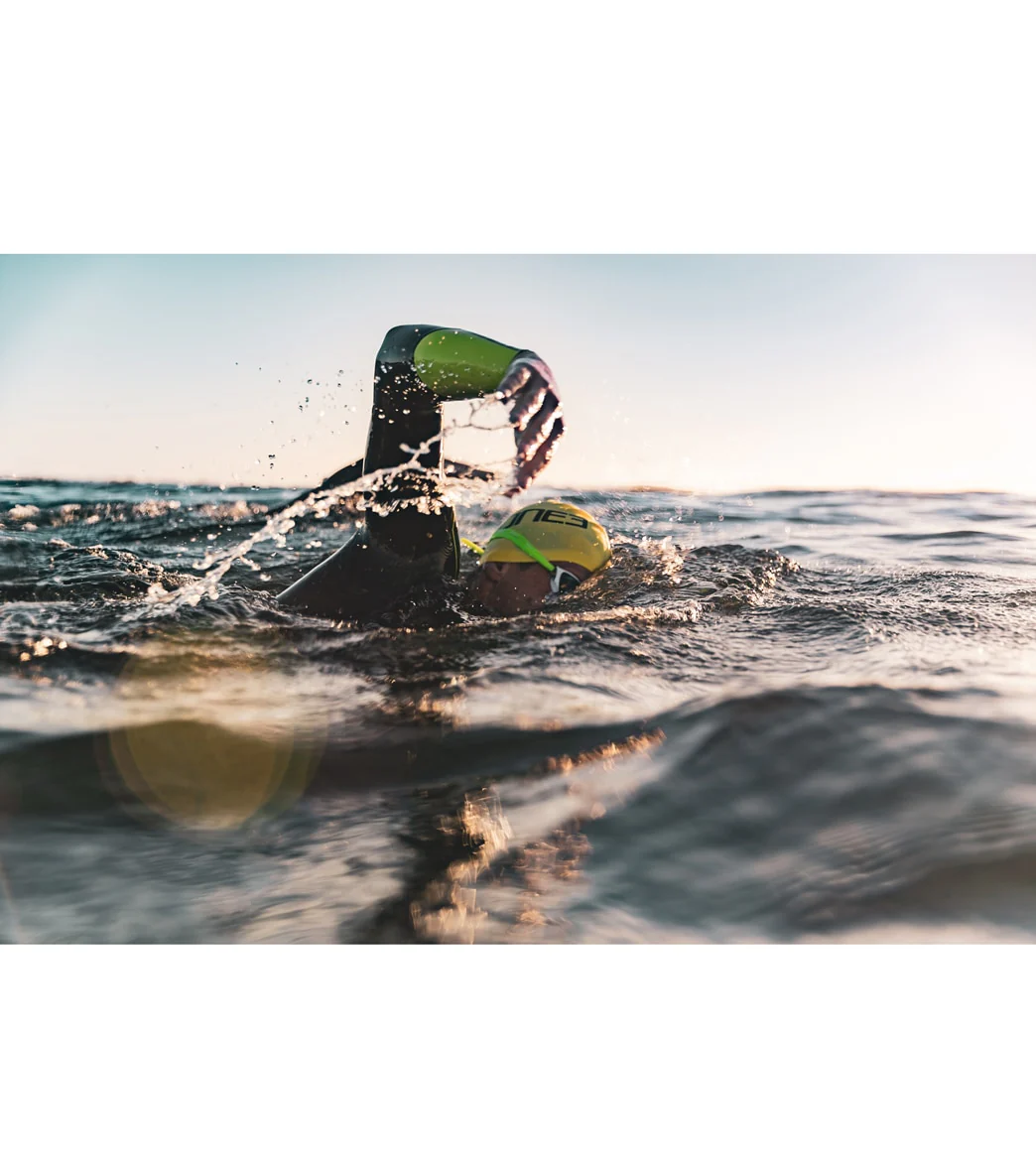 Zone3 Men's Vision Full Sleeve Triathlon Wetsuit - Image 8